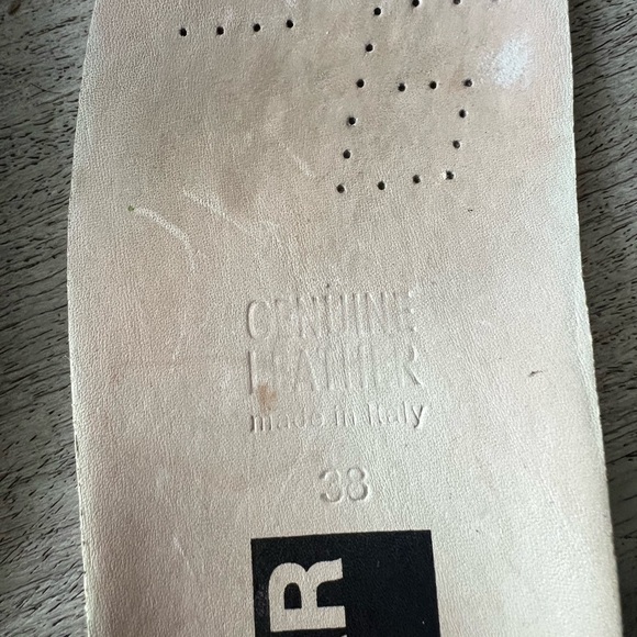 Golden goose mid star ❌SOLD❌
Bordeau trainer in Ametista Lame - Picture 8 of 8